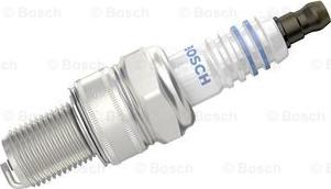 BOSCH 0 241 235 089 - Свеча зажигания autosila-amz.com