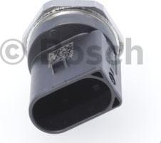 BOSCH 0 261 545 059 - датчик давления топлива!\ VW Passat/Touareg/Phaeton 3.6 V6 08> autosila-amz.com