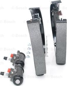 BOSCH 0 204 114 581 - р/к торм. колодок с цилиндром! задн.\Opel Astra/Corsa/Tigra 91-02, Vauxhall autosila-amz.com