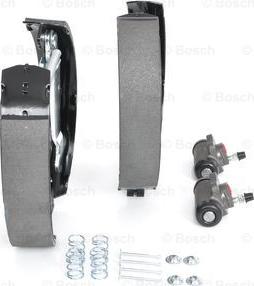 BOSCH 0 204 114 642 - Комплект тормозного барабана (колодка, цилиндр, пружины) autosila-amz.com