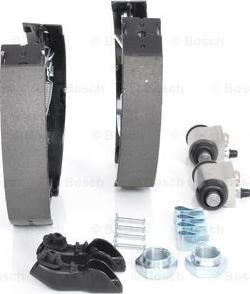 BOSCH 0 204 114 613 - Комплект тормозных колодок, барабанные autosila-amz.com