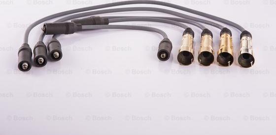 BOSCH F 000 99C 082 - Комплект проводов зажигания autosila-amz.com