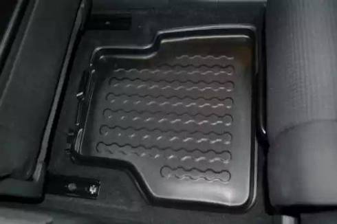 Carbox 422051000 - Резиновый коврик с защитными бортами autosila-amz.com