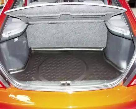 Carbox 204503000 - Ванночка для багажника autosila-amz.com