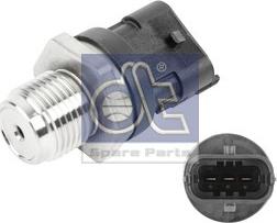 DT Spare Parts 7.24055 - Датчик, давление подачи топлива autosila-amz.com
