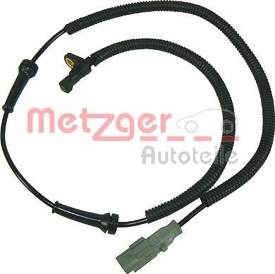 Metzger 0900672 - Датчик ABS, частота вращения колеса autosila-amz.com