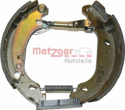 Metzger MG 715V - Комплект тормозных колодок, барабанные autosila-amz.com