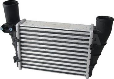 OSSCA 03217 - Интеркулер, охладитель нагнетаемого воздуха / AUDI A4,6, VW Passat-V 1.8 T/1.9 TDI 95~05 autosila-amz.com