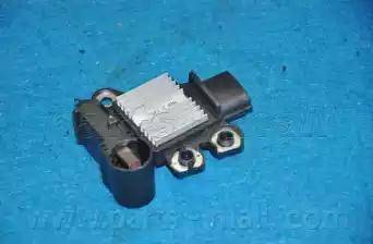 Parts-Mall PXPBA-034 - Регулятор генератора HYUNDAI i30(JD) 07- PMC 373702B300 autosila-amz.com