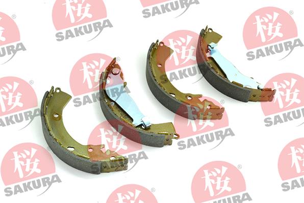 SAKURA 602-05-4700 - Комплект тормозных колодок, барабанные autosila-amz.com