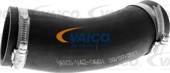 VAICO V42-0601 - Трубка, нагнетание воздуха autosila-amz.com