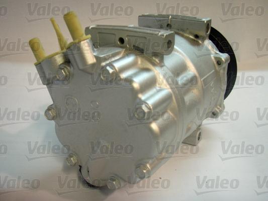 Valeo 813662 - Компрессор кондиционера autosila-amz.com