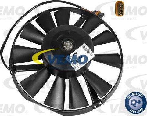 Vemo V40-02-1040 - Вентилятор, охлаждение двигателя autosila-amz.com