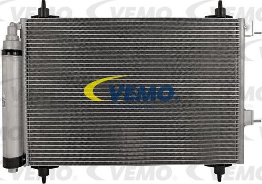 Vemo V42-62-0009 - Конденсатор кондиционера autosila-amz.com