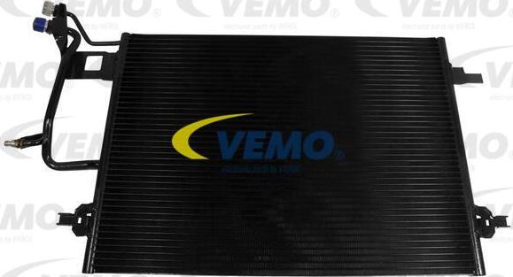 Vemo V15-62-1026 - Конденсатор кондиционера autosila-amz.com