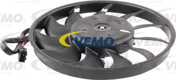 Vemo V15-01-1808 - Вентилятор, охлаждение двигателя autosila-amz.com