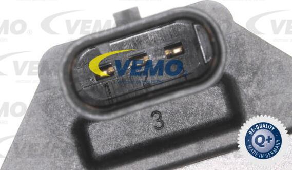 Vemo V10-16-0018 - Дополнительный водяной насос autosila-amz.com