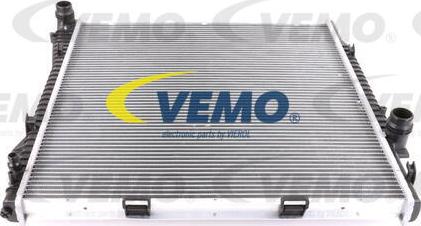 Vemo V20-60-1519 - Радиатор, охлаждение двигателя autosila-amz.com
