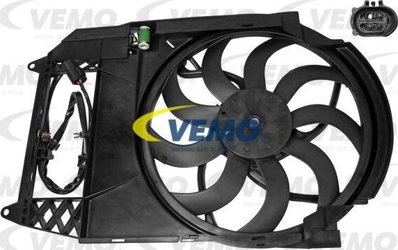 Vemo V20-01-0017 - Вентилятор, охлаждение двигателя autosila-amz.com
