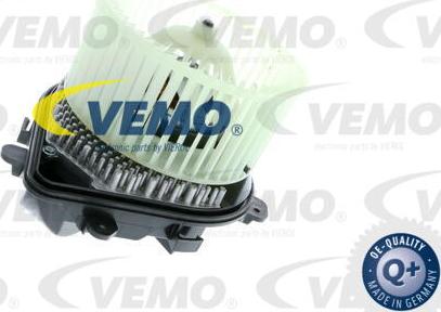 Vemo V22-03-1822 - Вентилятор салона autosila-amz.com